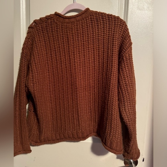 Vince Crocheted sweater size Small - Picture 5 of 6
